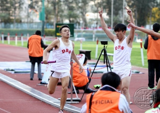 男拔萃輕鬆闖男子甲組4x400米接力決賽。