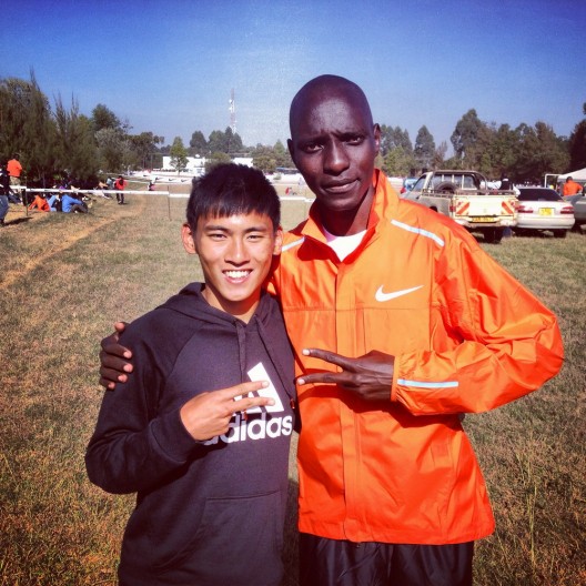 橙衫是Asbel Kiprop, 曾獲2008年北京奧運1500米冠軍、2011、2013年世界田徑錦標賽1500米冠軍