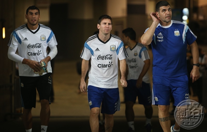 football_argentina1013-training - 01_141013