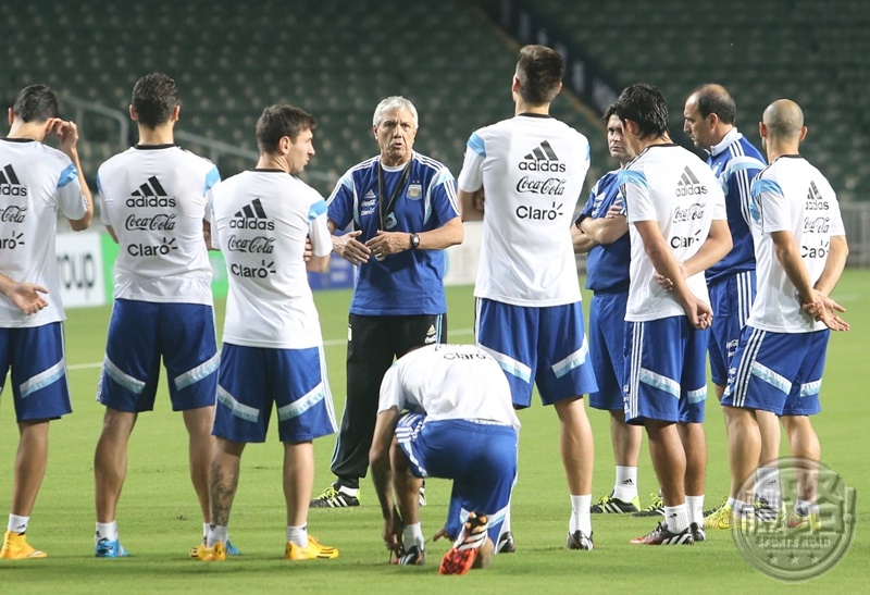 football_argentina1013-training - 06_141013