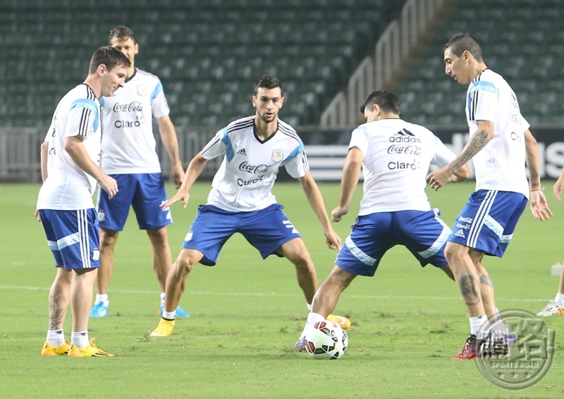 football_argentina1013-training - 12_141013