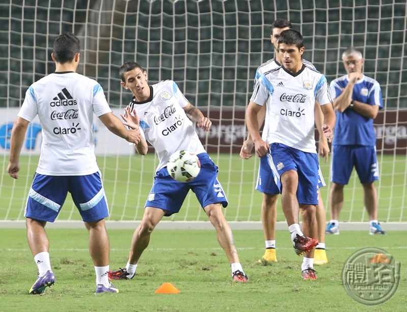 football_argentina1013-training - 14_141013