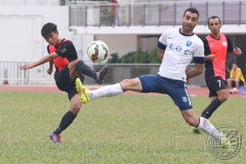 20141109-01football-yfc