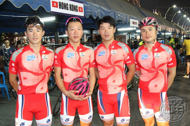 cycling_男子公路參賽4名運動員合照