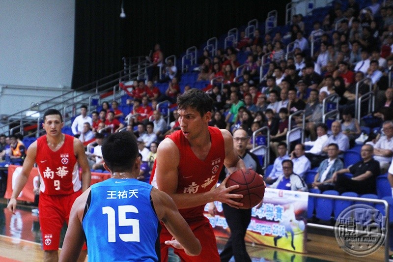 20160607-03basketball-playoff-southchina-fukien