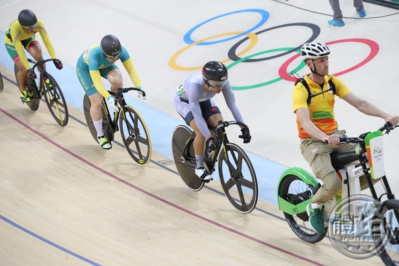 rio_cycling_keirin_semi_sarahlee_20160814-09