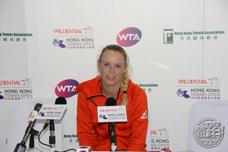 tennis_hkto2016_maindraw_round1_wozniacki_interview_20161011-01