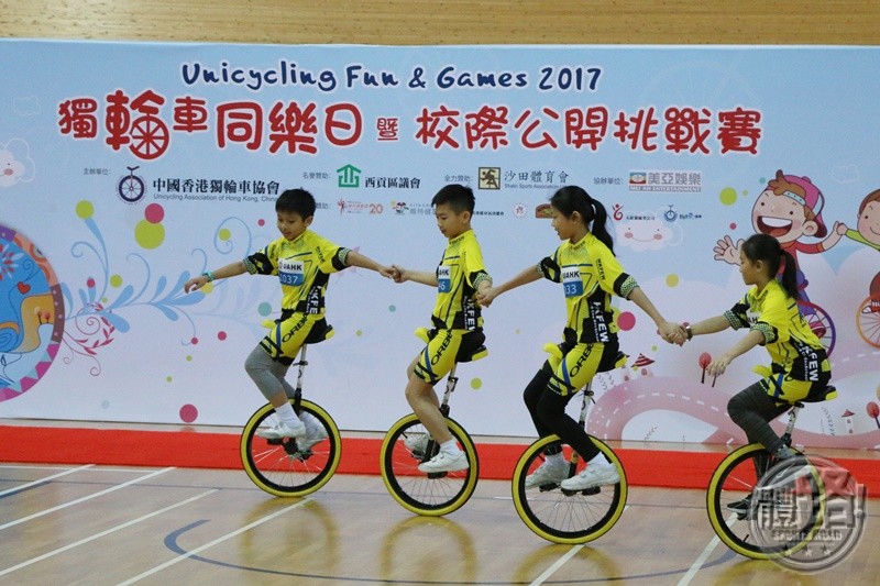 005-20170226Unicycling